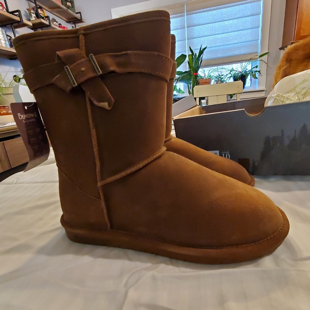 Bearpaw "Val" leather boots